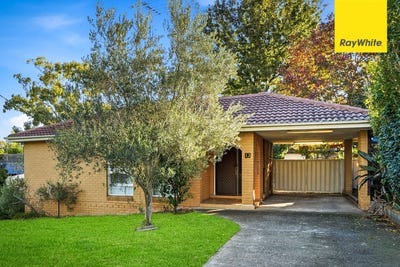 /international/au/13-gorton-close-penrith-nsw-151454792/