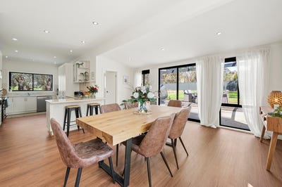 /international/au/1520-maroondah-highway-bonnie-doon-vic-152729900/