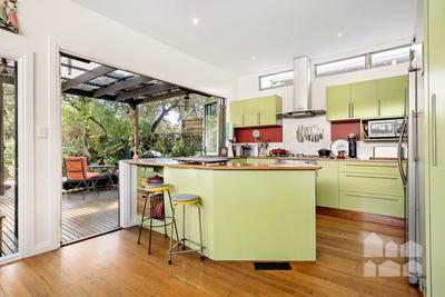 /international/au/30-kingsville-street-kingsville-vic-147955244/