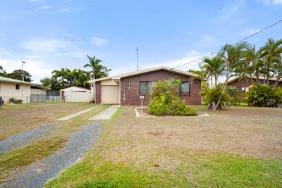 /international/au/22-smiths-road-avoca-qld-152715888/