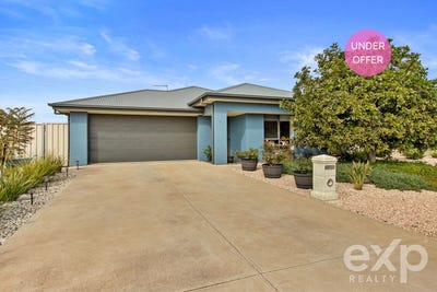 /international/au/10-matthew-flinders-drive-wallaroo-sa-151881232/