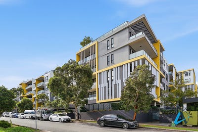 /international/au/124-7-winning-street-north-kellyville-nsw-151301512/