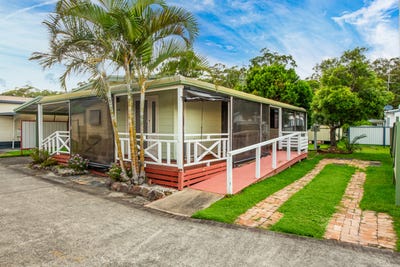 /international/au/103-2-evans-road-canton-beach-nsw-150652816/