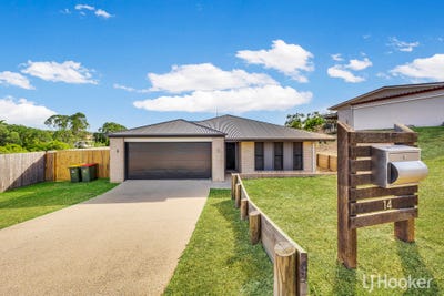 /international/au/14-fitzroy-avenue-clinton-qld-150988296/