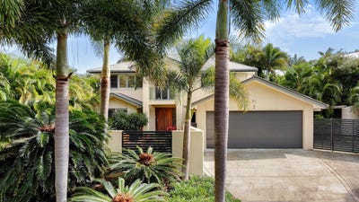 /international/au/7-captains-court-sunrise-beach-qld-151634912/