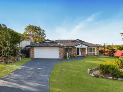 /international/au/13-lynford-place-bridgeman-downs-qld-152453052/