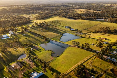 /international/au/270-rapleys-loop-road-werombi-nsw-152672264/