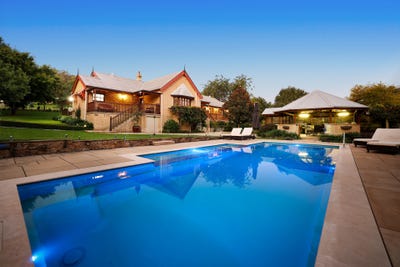 /international/au/65-mcwilliam-drive-douglas-park-nsw-151492104/