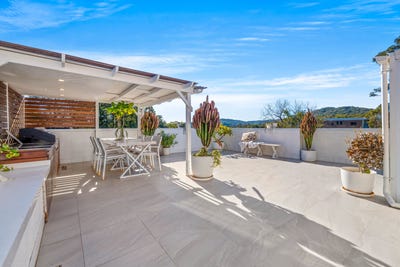 /international/au/24-8-10-range-road-north-gosford-nsw-148465188/
