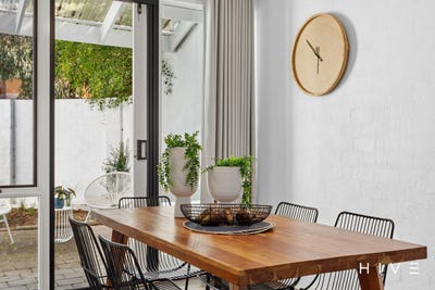 /international/au/4-crick-place-belconnen-act-152376148/