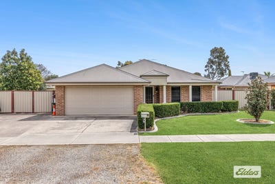 /international/au/77-read-street-howlong-nsw-152669536/