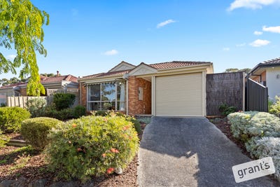 /international/au/19a-tilba-court-berwick-vic-150826260/