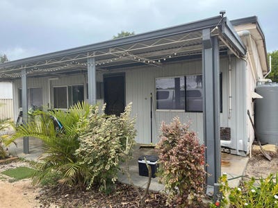 /international/au/40-whitfield-road-jurien-bay-wa-148495464/