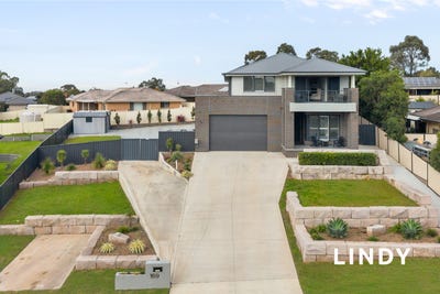 /international/au/169-gardner-circuit-singleton-nsw-151552552/