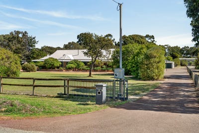 /international/au/16-newbold-road-casuarina-wa-150951856/