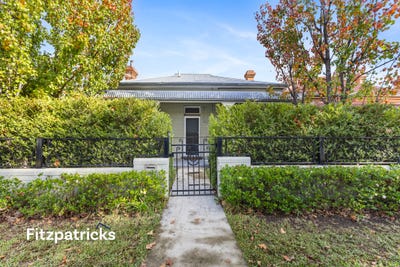 /international/au/56-best-street-wagga-wagga-nsw-151371668/