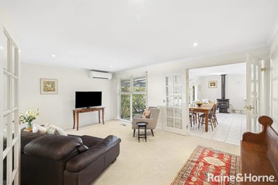 /international/au/94-beauchamp-street-kyneton-vic-150341832/