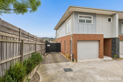/international/au/8-eliza-mews-lilydale-vic-152496452/