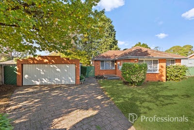 /international/au/33-pentlowe-road-wantirna-south-vic-151202496/