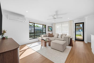 /international/au/18-medika-street-runaway-bay-qld-151517328/