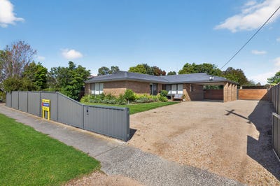 /international/au/65-powerscourt-street-maffra-vic-152684516/