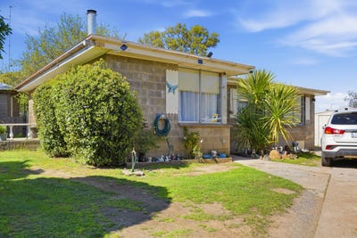 /international/au/6-mangana-street-ravenswood-tas-152467932/