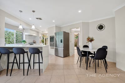 /international/au/41-slater-court-kardinya-wa-152660852/
