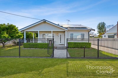 /international/au/18-love-street-cessnock-nsw-152658808/