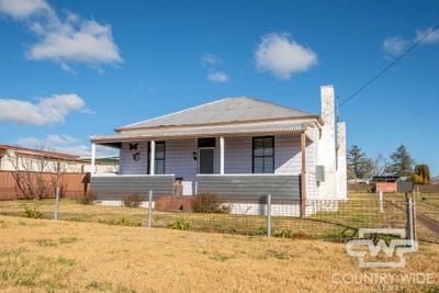 /international/au/125-ferguson-street-glen-innes-nsw-148483928/