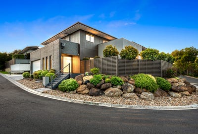 /international/au/11-sun-dew-close-st-helena-vic-150881912/