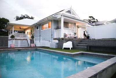 /international/au/18-regal-drive-canungra-qld-151621704/