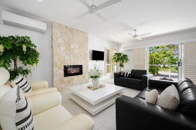 /international/au/3-20-madang-crescent-runaway-bay-qld-150711488/