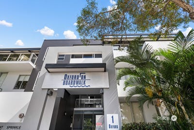 /international/au/45-1-oxford-street-bulimba-qld-151359488/