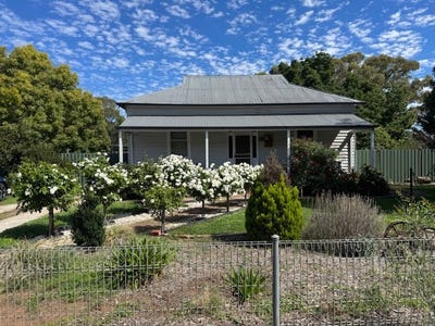 /international/au/150-high-street-wedderburn-vic-150696700/