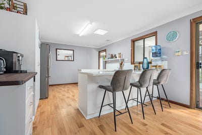 /international/au/13-zeewyck-court-mahomets-flats-wa-152081808/
