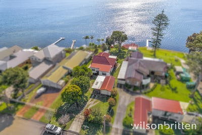 /international/au/10-scott-road-mannering-park-nsw-148621188/