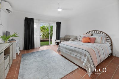 /international/au/6-6-beach-road-dolphin-heads-qld-151518444/
