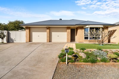 /international/au/8-arcadia-drive-smithfield-sa-148619024/?lang=en