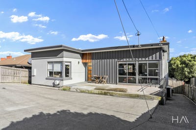 /international/au/16-waroona-street-youngtown-tas-151570728/