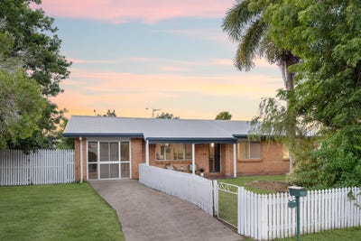 /international/au/4-marlynda-avenue-cranbrook-qld-151575016/