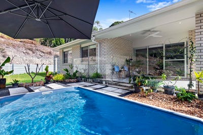 /international/au/14a-waterview-drive-dundowran-beach-qld-148613440/?lang=en