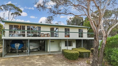 /international/au/25-archibald-street-american-river-sa-151218396/