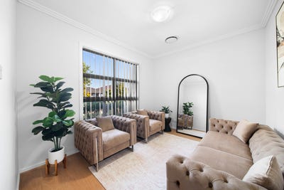 /international/au/14-killuna-way-jordan-springs-nsw-148371052/