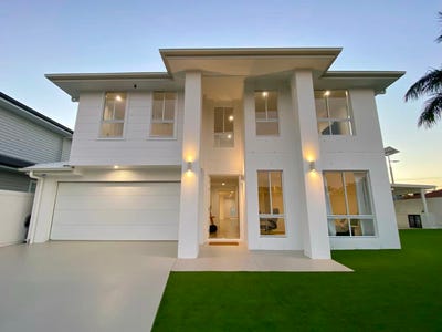 /international/au/16-montserrat-court-clear-island-waters-qld-150792040/