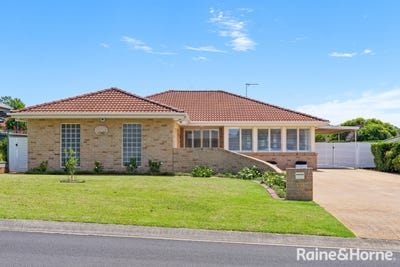 /international/au/23-tulip-oak-drive-ulladulla-nsw-150961752/