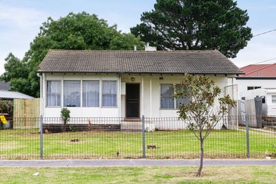 /international/au/3-charlton-street-broadmeadows-vic-152657204/