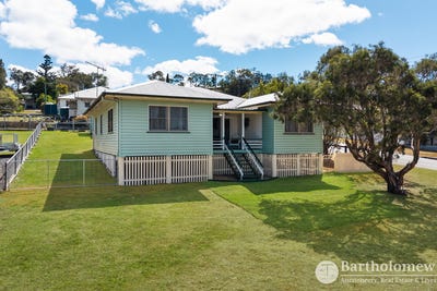 /international/au/15-coronation-drive-boonah-qld-152545604/