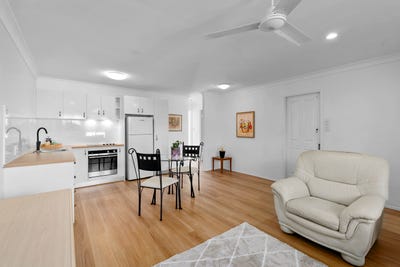 /international/au/2-21-blue-jay-circuit-kingscliff-nsw-148367944/