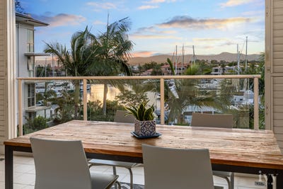 /international/au/1768-1-rialto-quay-drive-quay-hope-island-qld-152115984/