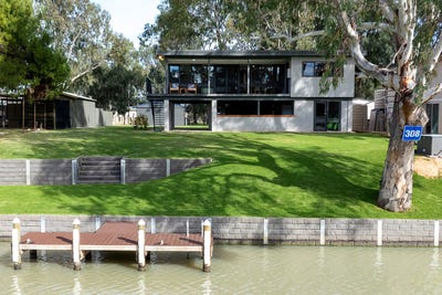 /international/au/169-scotts-creek-shack-road-morgan-sa-151490160/